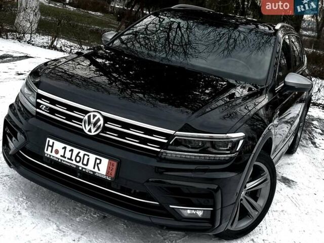 Черный Фольксваген Tiguan Allspace, объемом двигателя 2 л и пробегом 263 тыс. км за 31500 $, фото 124 на Automoto.ua