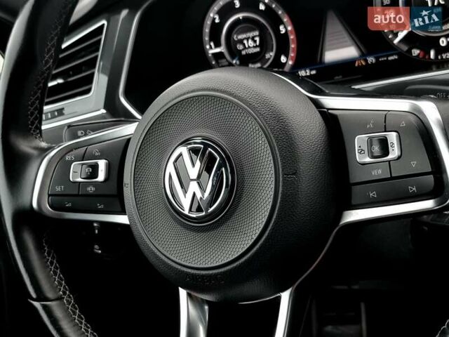 Черный Фольксваген Tiguan Allspace, объемом двигателя 2 л и пробегом 263 тыс. км за 31500 $, фото 41 на Automoto.ua