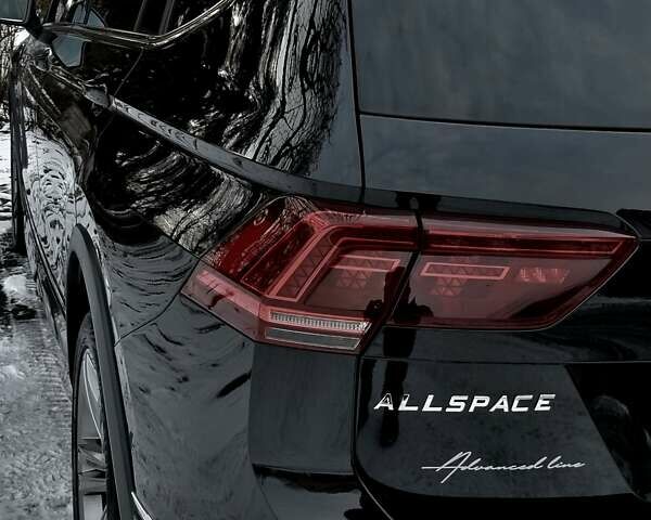 Черный Фольксваген Tiguan Allspace, объемом двигателя 2 л и пробегом 263 тыс. км за 31500 $, фото 138 на Automoto.ua