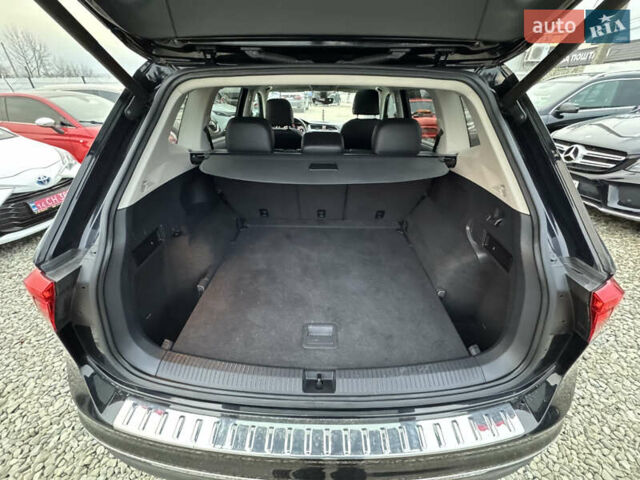 Чорний Фольксваген Tiguan Allspace, об'ємом двигуна 1.98 л та пробігом 170 тис. км за 21200 $, фото 27 на Automoto.ua