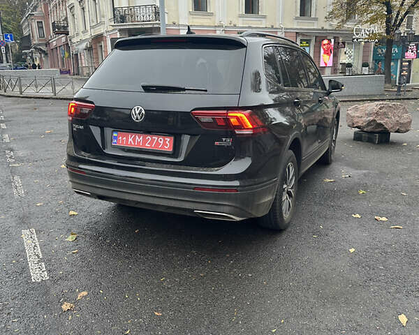 Чорний Фольксваген Tiguan Allspace, об'ємом двигуна 1.98 л та пробігом 99 тис. км за 17700 $, фото 8 на Automoto.ua