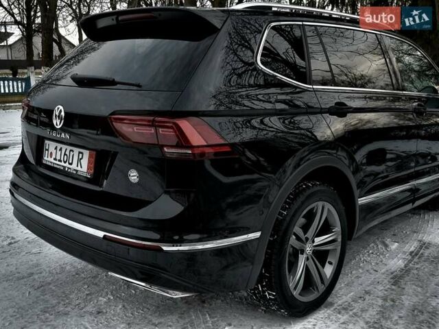 Черный Фольксваген Tiguan Allspace, объемом двигателя 2 л и пробегом 263 тыс. км за 31500 $, фото 129 на Automoto.ua