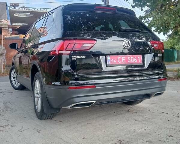Черный Фольксваген Tiguan Allspace, объемом двигателя 2 л и пробегом 122 тыс. км за 19500 $, фото 7 на Automoto.ua