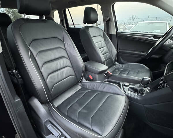 Чорний Фольксваген Tiguan Allspace, об'ємом двигуна 1.98 л та пробігом 170 тис. км за 21200 $, фото 31 на Automoto.ua