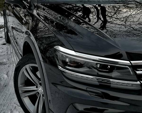Черный Фольксваген Tiguan Allspace, объемом двигателя 2 л и пробегом 263 тыс. км за 31500 $, фото 106 на Automoto.ua