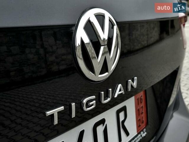 Черный Фольксваген Tiguan Allspace, объемом двигателя 2 л и пробегом 263 тыс. км за 31500 $, фото 29 на Automoto.ua