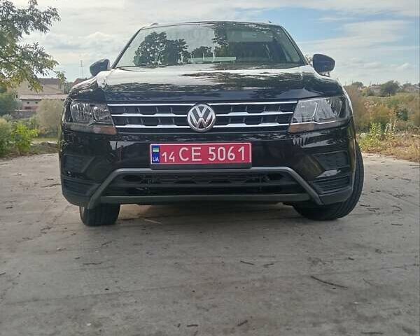 Черный Фольксваген Tiguan Allspace, объемом двигателя 2 л и пробегом 122 тыс. км за 19500 $, фото 2 на Automoto.ua