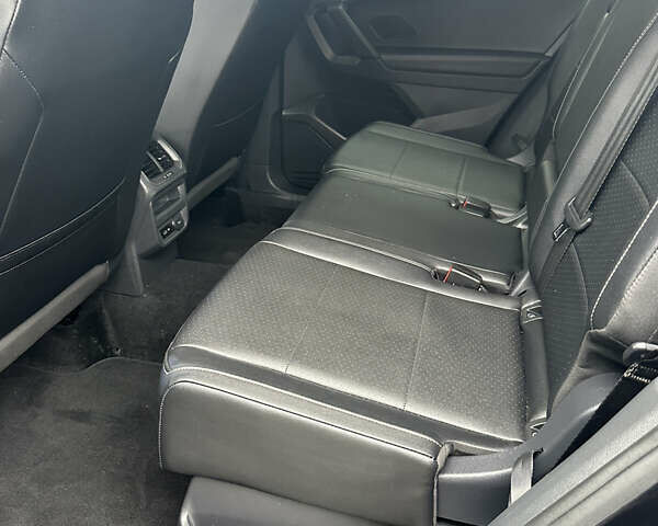 Чорний Фольксваген Tiguan Allspace, об'ємом двигуна 1.98 л та пробігом 99 тис. км за 17700 $, фото 5 на Automoto.ua