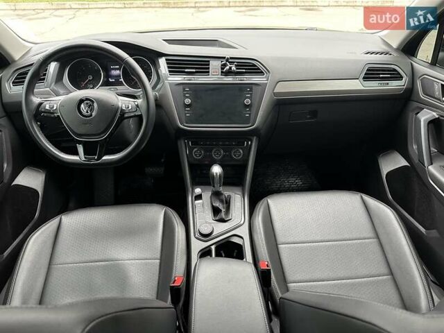 Фольксваген Tiguan Allspace 2019 в Сумах на Automoto.ua Черный Фольксваген Tiguan Allspace, объемом двигателя 2 л и пробегом 122 тыс. км за 19300 $, фото 27 на Automoto.ua