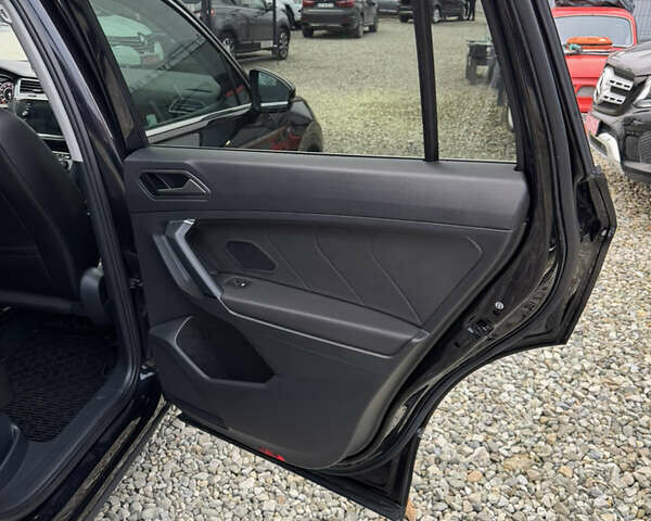 Чорний Фольксваген Tiguan Allspace, об'ємом двигуна 1.98 л та пробігом 170 тис. км за 21200 $, фото 34 на Automoto.ua