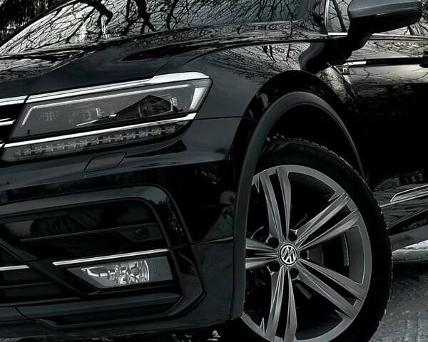 Черный Фольксваген Tiguan Allspace, объемом двигателя 2 л и пробегом 263 тыс. км за 31500 $, фото 145 на Automoto.ua