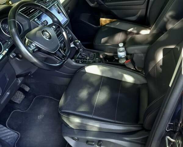 Черный Фольксваген Tiguan Allspace, объемом двигателя 2 л и пробегом 194 тыс. км за 20000 $, фото 6 на Automoto.ua