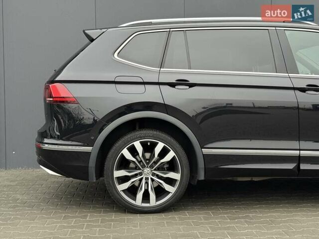 Черный Фольксваген Tiguan Allspace, объемом двигателя 1.97 л и пробегом 168 тыс. км за 33500 $, фото 8 на Automoto.ua
