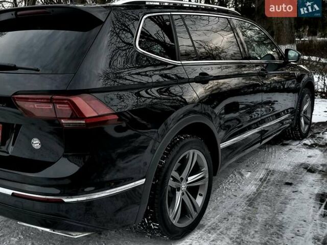 Черный Фольксваген Tiguan Allspace, объемом двигателя 2 л и пробегом 263 тыс. км за 31500 $, фото 130 на Automoto.ua