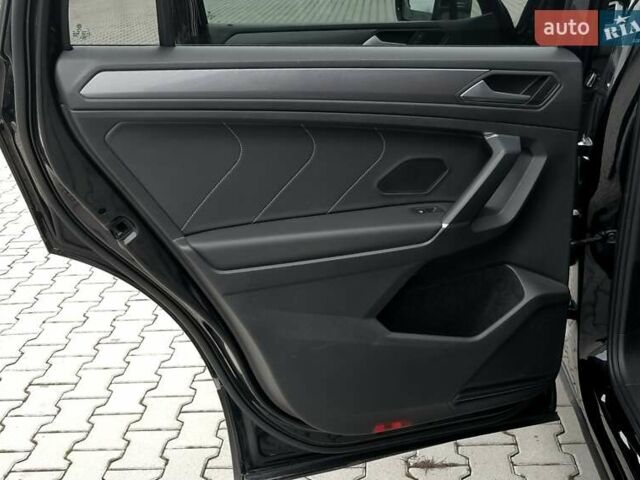 Черный Фольксваген Tiguan Allspace, объемом двигателя 2 л и пробегом 263 тыс. км за 31500 $, фото 92 на Automoto.ua