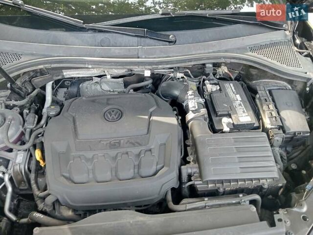 Черный Фольксваген Tiguan Allspace, объемом двигателя 2 л и пробегом 122 тыс. км за 19500 $, фото 6 на Automoto.ua