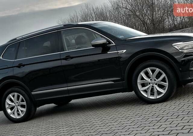 Чорний Фольксваген Tiguan Allspace, об'ємом двигуна 0 л та пробігом 214 тис. км за 30000 $, фото 19 на Automoto.ua