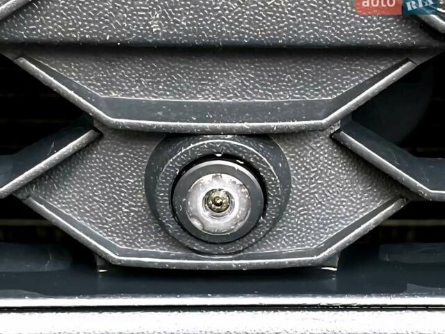 Чорний Фольксваген Tiguan Allspace, об'ємом двигуна 0 л та пробігом 214 тис. км за 30000 $, фото 78 на Automoto.ua