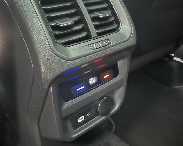 Черный Фольксваген Tiguan Allspace, объемом двигателя 2 л и пробегом 196 тыс. км за 30500 $, фото 55 на Automoto.ua