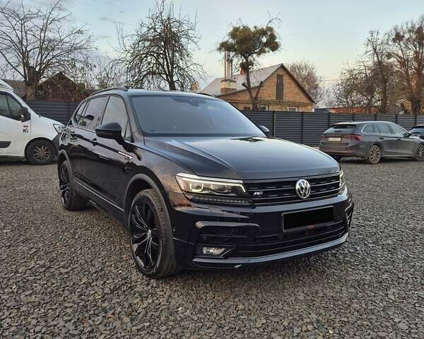 Черный Фольксваген Tiguan Allspace, объемом двигателя 0 л и пробегом 177 тыс. км за 32500 $, фото 2 на Automoto.ua