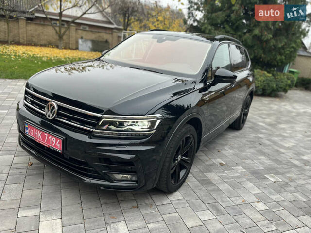 Черный Фольксваген Tiguan Allspace, объемом двигателя 2 л и пробегом 196 тыс. км за 30500 $, фото 6 на Automoto.ua