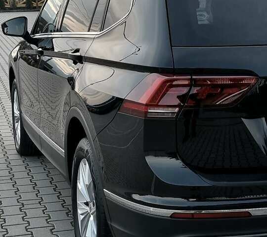 Чорний Фольксваген Tiguan Allspace, об'ємом двигуна 0 л та пробігом 214 тис. км за 30000 $, фото 44 на Automoto.ua