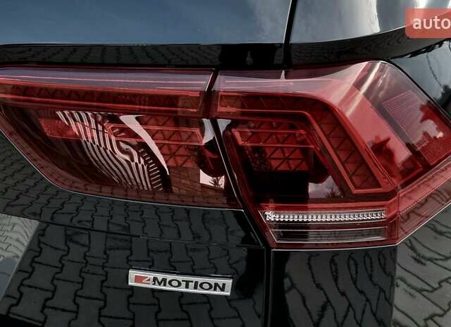 Чорний Фольксваген Tiguan Allspace, об'ємом двигуна 0 л та пробігом 214 тис. км за 30000 $, фото 59 на Automoto.ua