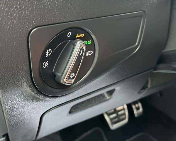 Черный Фольксваген Tiguan Allspace, объемом двигателя 2 л и пробегом 196 тыс. км за 30500 $, фото 50 на Automoto.ua