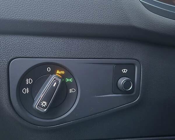 Черный Фольксваген Tiguan Allspace, объемом двигателя 0 л и пробегом 177 тыс. км за 32500 $, фото 50 на Automoto.ua