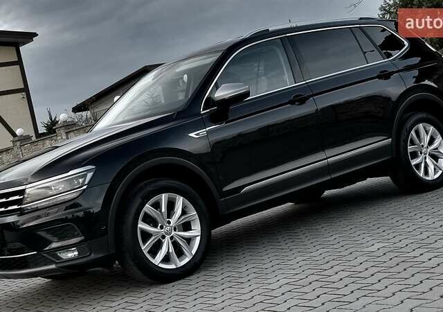 Чорний Фольксваген Tiguan Allspace, об'ємом двигуна 0 л та пробігом 214 тис. км за 30000 $, фото 17 на Automoto.ua