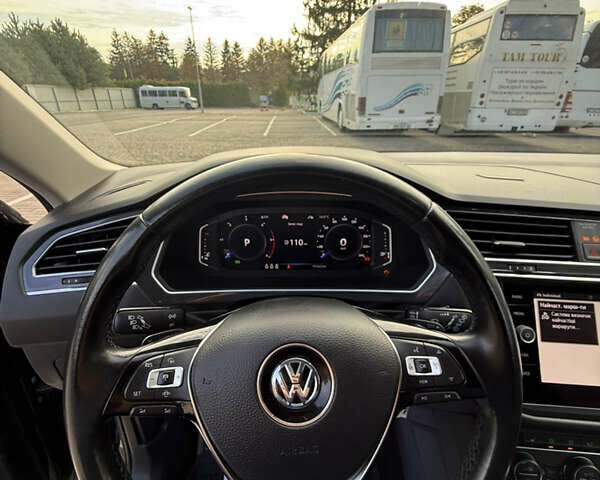 Фольксваген Tiguan Allspace 2020 в Луцке на Automoto.ua Черный Фольксваген Tiguan Allspace, объемом двигателя 2 л и пробегом 197 тыс. км за 29499 $, фото 10 на Automoto.ua