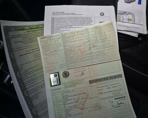 Черный Фольксваген Tiguan Allspace, объемом двигателя 0 л и пробегом 177 тыс. км за 32500 $, фото 89 на Automoto.ua