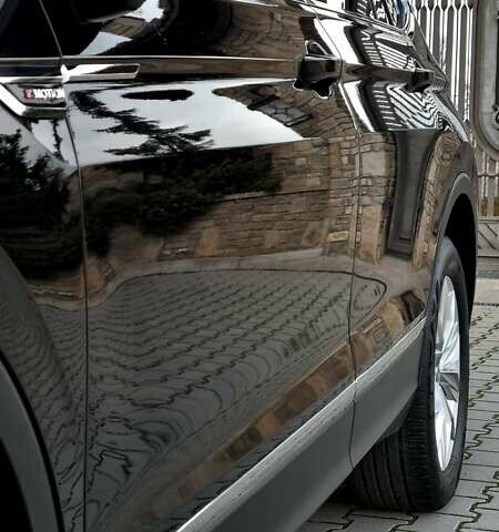 Чорний Фольксваген Tiguan Allspace, об'ємом двигуна 0 л та пробігом 214 тис. км за 30000 $, фото 56 на Automoto.ua