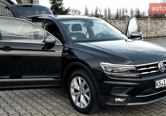 Чорний Фольксваген Tiguan Allspace, об'ємом двигуна 0 л та пробігом 214 тис. км за 30000 $, фото 63 на Automoto.ua