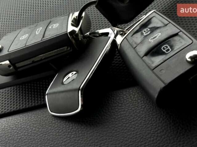 Чорний Фольксваген Tiguan Allspace, об'ємом двигуна 0 л та пробігом 214 тис. км за 30000 $, фото 87 на Automoto.ua