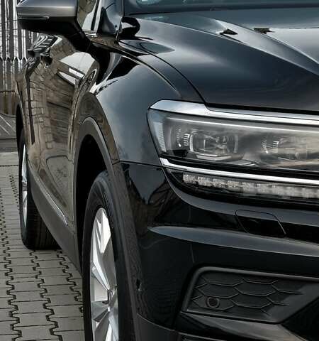 Чорний Фольксваген Tiguan Allspace, об'ємом двигуна 0 л та пробігом 214 тис. км за 30000 $, фото 30 на Automoto.ua