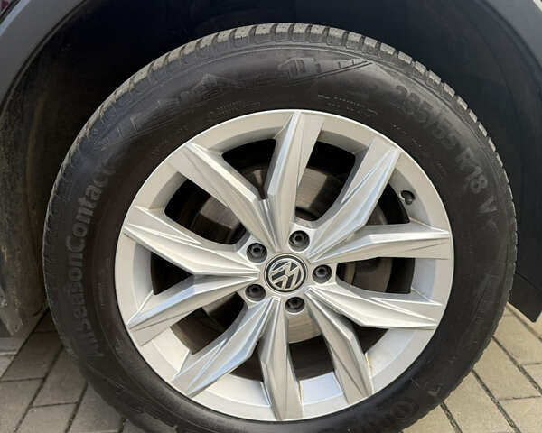 Фольксваген Tiguan Allspace 2020 в Луцке на Automoto.ua Черный Фольксваген Tiguan Allspace, объемом двигателя 2 л и пробегом 197 тыс. км за 29499 $, фото 35 на Automoto.ua