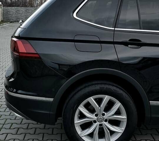 Чорний Фольксваген Tiguan Allspace, об'ємом двигуна 0 л та пробігом 214 тис. км за 30000 $, фото 49 на Automoto.ua