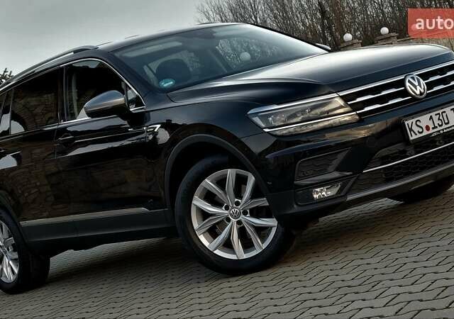 Чорний Фольксваген Tiguan Allspace, об'ємом двигуна 0 л та пробігом 214 тис. км за 30000 $, фото 15 на Automoto.ua