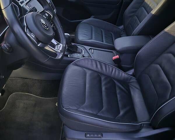 Черный Фольксваген Tiguan Allspace, объемом двигателя 0 л и пробегом 177 тыс. км за 32500 $, фото 24 на Automoto.ua