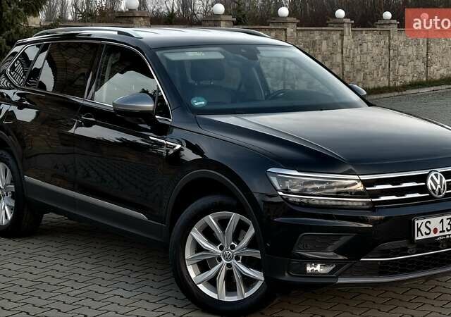 Чорний Фольксваген Tiguan Allspace, об'ємом двигуна 0 л та пробігом 214 тис. км за 30000 $, фото 13 на Automoto.ua