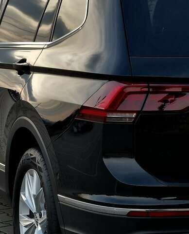 Чорний Фольксваген Tiguan Allspace, об'ємом двигуна 0 л та пробігом 214 тис. км за 30000 $, фото 50 на Automoto.ua