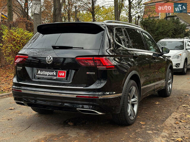 Черный Фольксваген Tiguan Allspace, объемом двигателя 2 л и пробегом 180 тыс. км за 30540 $, фото 6 на Automoto.ua