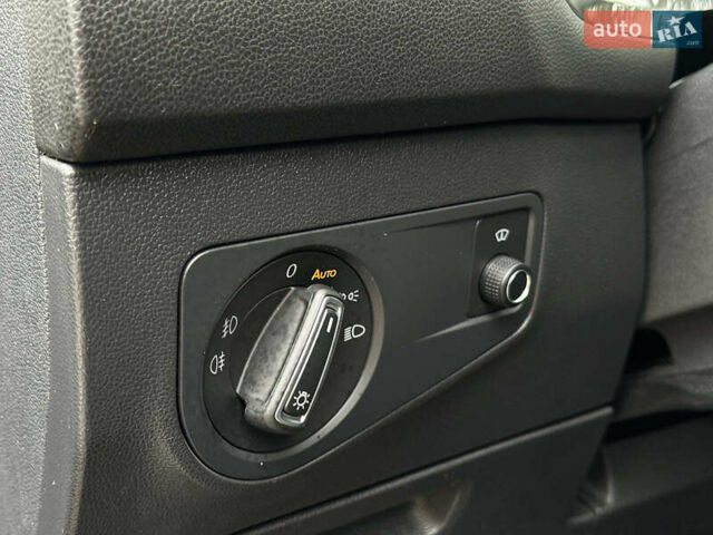 Черный Фольксваген Tiguan Allspace, объемом двигателя 2 л и пробегом 180 тыс. км за 30540 $, фото 33 на Automoto.ua