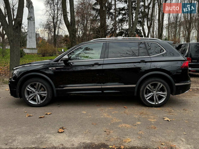 Черный Фольксваген Tiguan Allspace, объемом двигателя 2 л и пробегом 180 тыс. км за 30540 $, фото 11 на Automoto.ua
