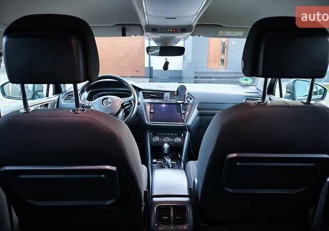 Черный Фольксваген Tiguan Allspace, объемом двигателя 1.97 л и пробегом 204 тыс. км за 28400 $, фото 10 на Automoto.ua