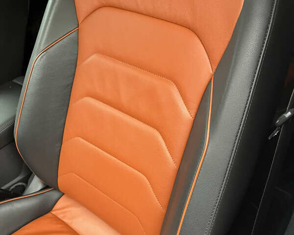 Черный Фольксваген Tiguan Allspace, объемом двигателя 2 л и пробегом 196 тыс. км за 30500 $, фото 39 на Automoto.ua