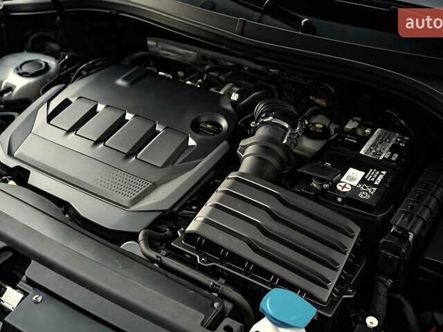 Чорний Фольксваген Tiguan Allspace, об'ємом двигуна 0 л та пробігом 214 тис. км за 30000 $, фото 84 на Automoto.ua