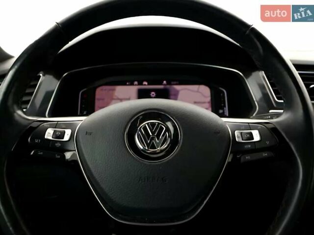 Чорний Фольксваген Tiguan Allspace, об'ємом двигуна 0 л та пробігом 214 тис. км за 30000 $, фото 94 на Automoto.ua