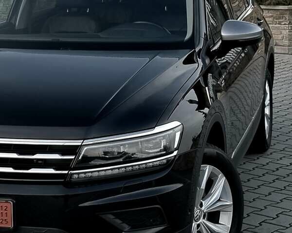 Чорний Фольксваген Tiguan Allspace, об'ємом двигуна 0 л та пробігом 214 тис. км за 30000 $, фото 26 на Automoto.ua